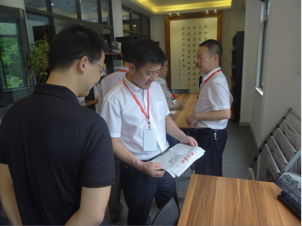 20150616155904455.png