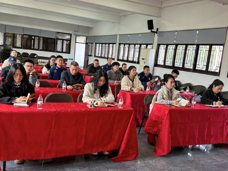 579382270.jpg 579382270.jpg